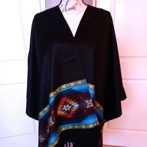 Andean UNISEX Poncho,  Black, Andean pattern, handmade in Ecuador